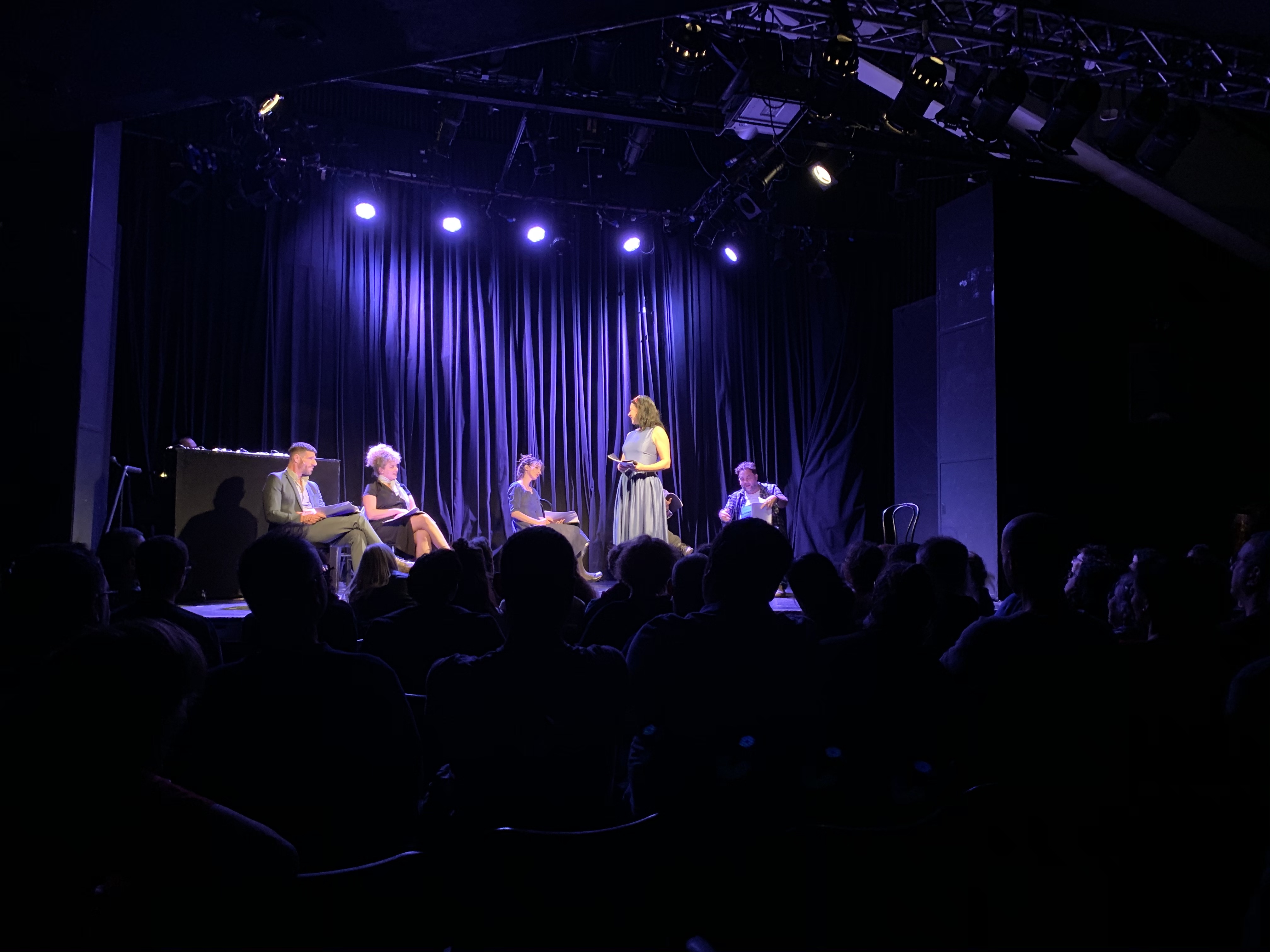 נקודה על הגב